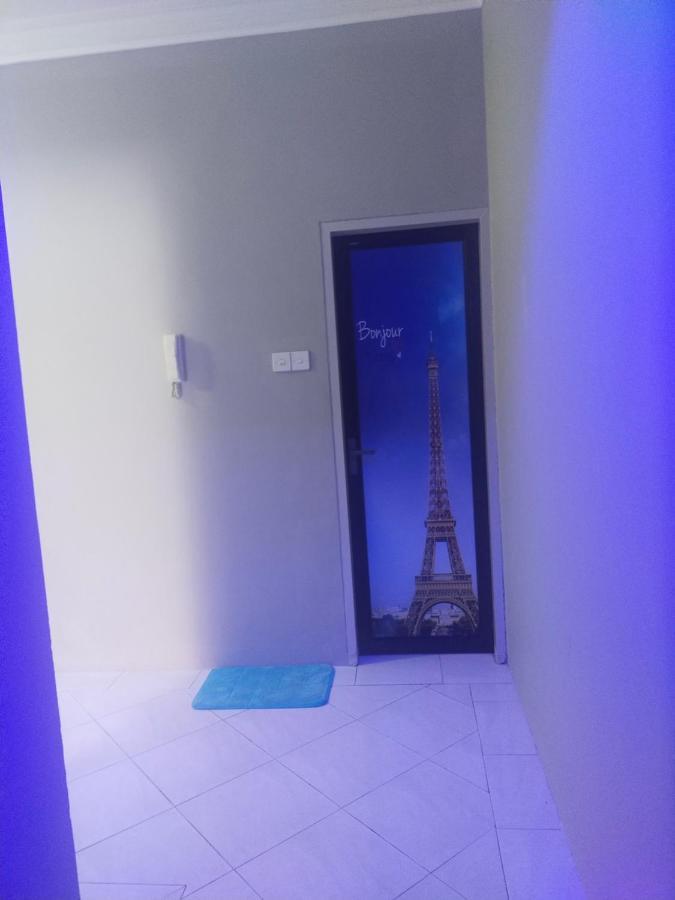 Cmk Apartmen Mutiara Tower 3 Bedroom Kota Bharu#Netflix מראה חיצוני תמונה