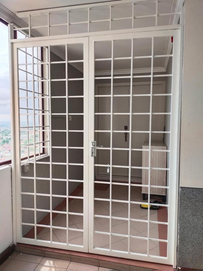 Cmk Apartmen Mutiara Tower 3 Bedroom Kota Bharu#Netflix מראה חיצוני תמונה