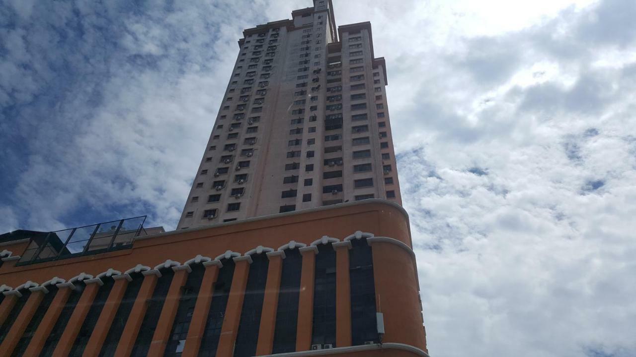 Cmk Apartmen Mutiara Tower 3 Bedroom Kota Bharu#Netflix מראה חיצוני תמונה